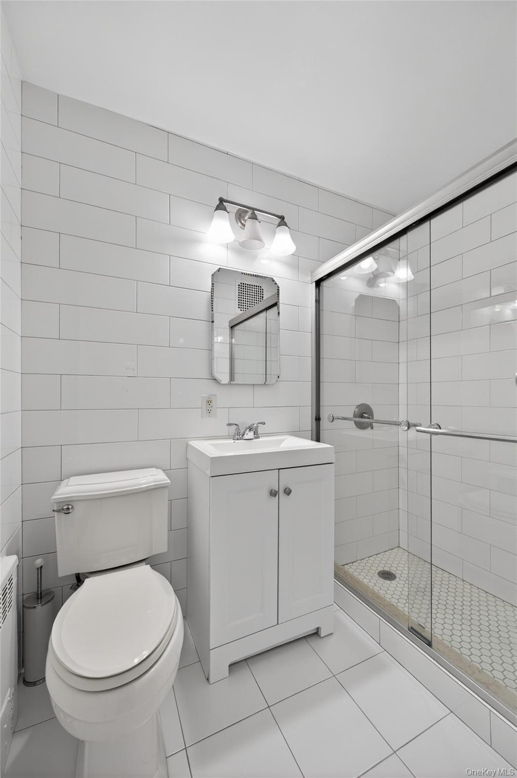 #14 photo, 366 Stewart Avenue, 长岛 花园城 Garden City , NY 11530