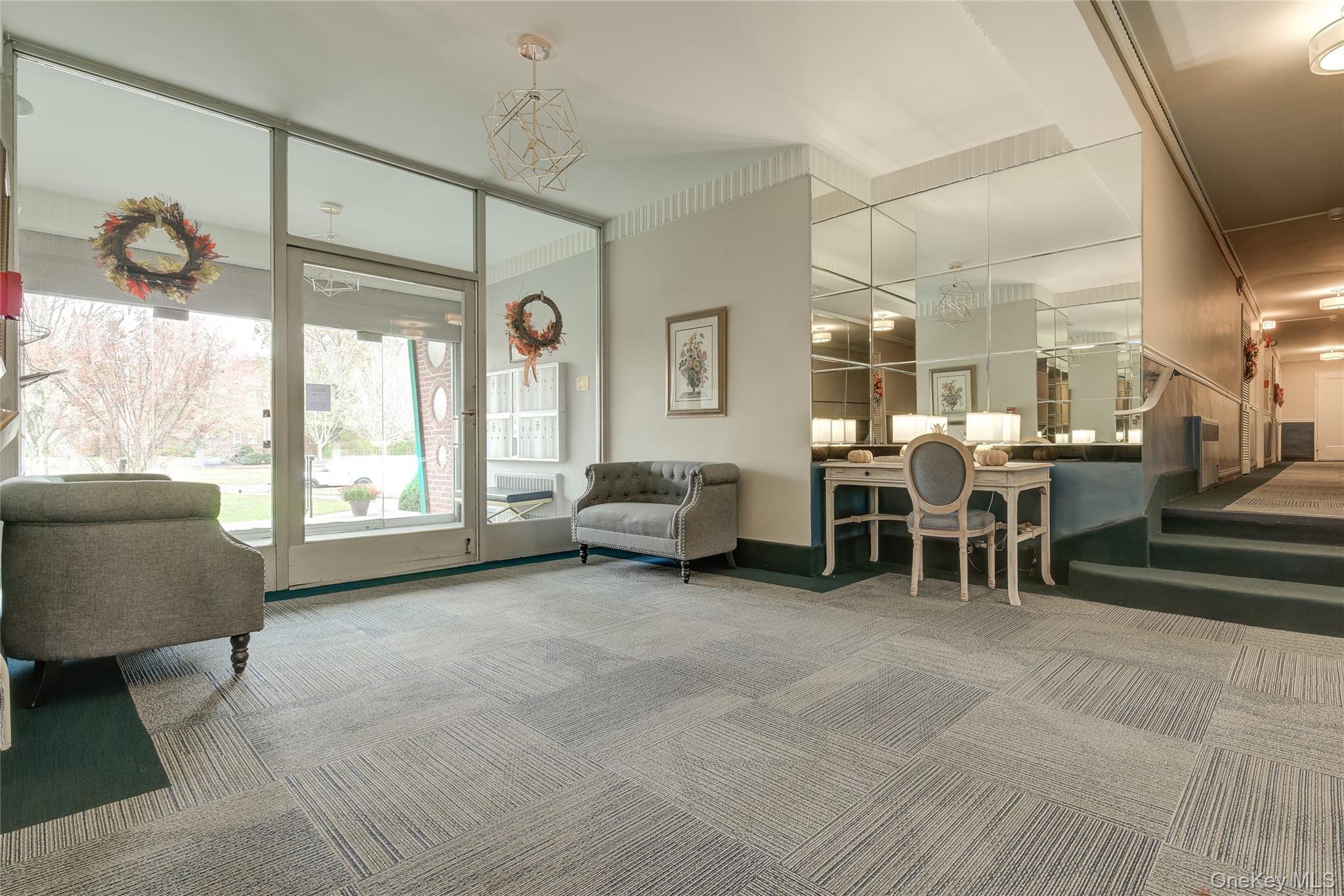 #2 photo, 366 Stewart Avenue, 长岛 花园城 Garden City , NY 11530