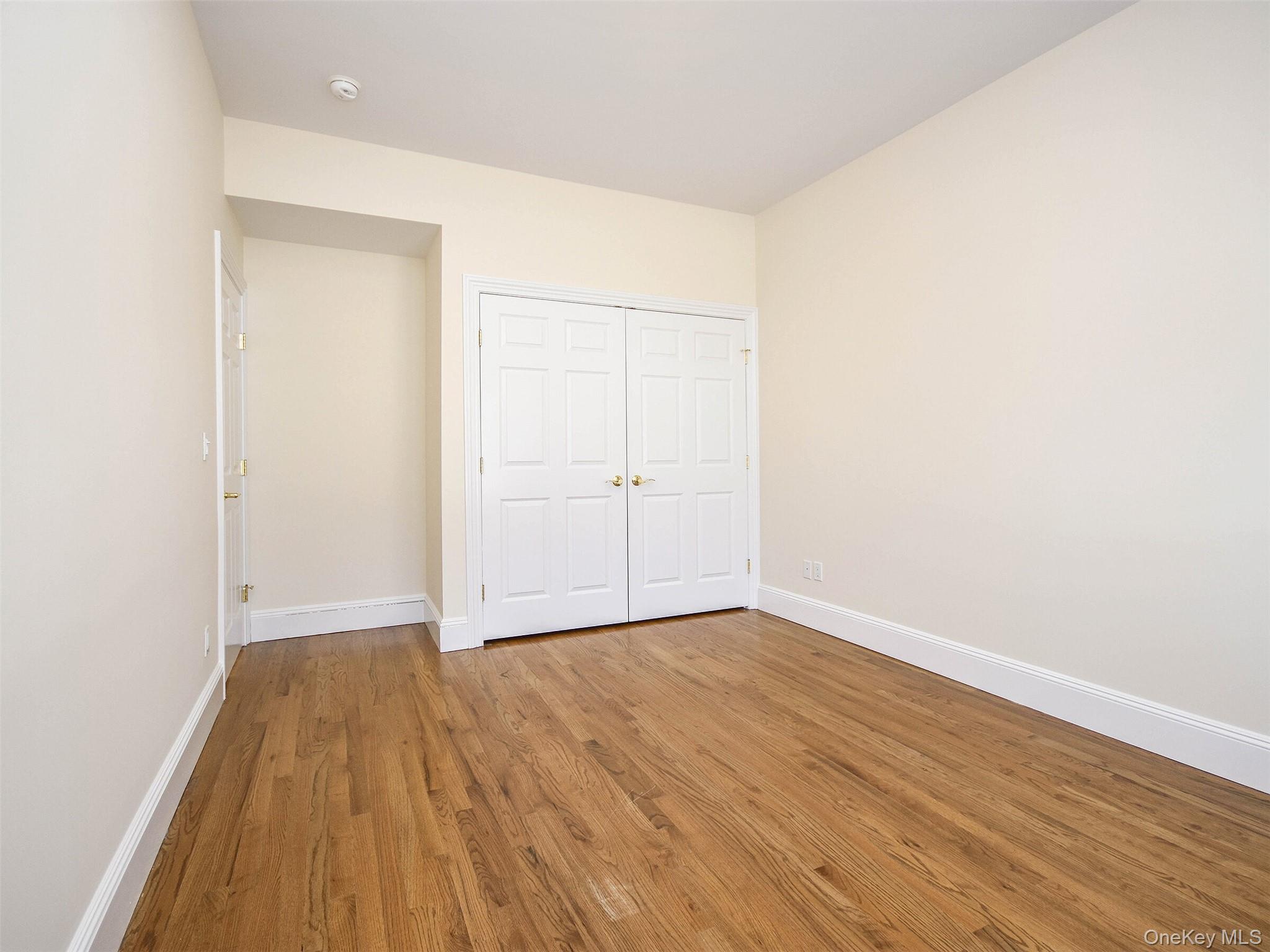 #14 photo, 24B Sintsink Dr W, 롱 아일랜드 Port Washington , NY 11050