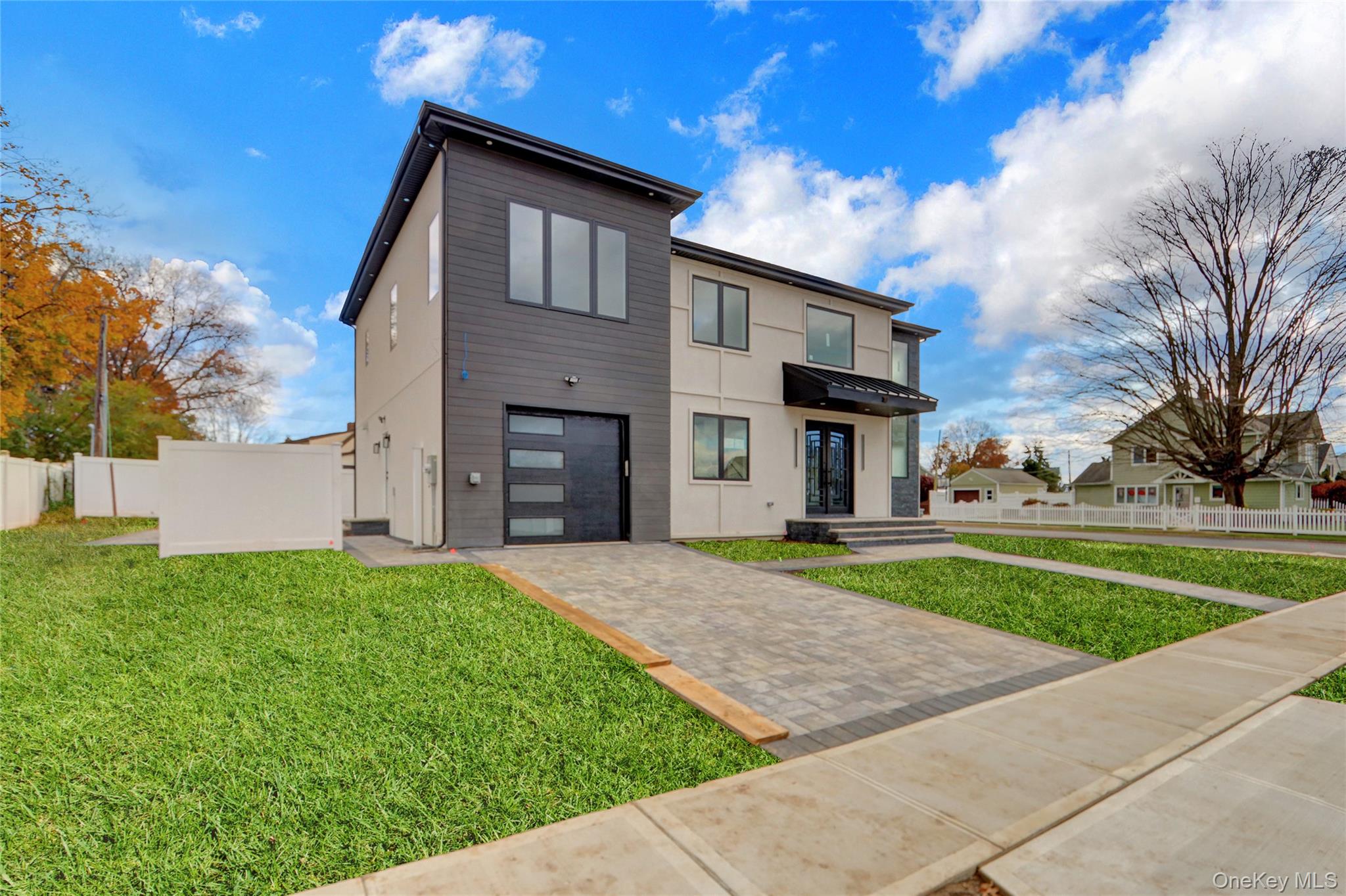 #3 photo, 1 Gleaner Lane, Levittown , NY 11756