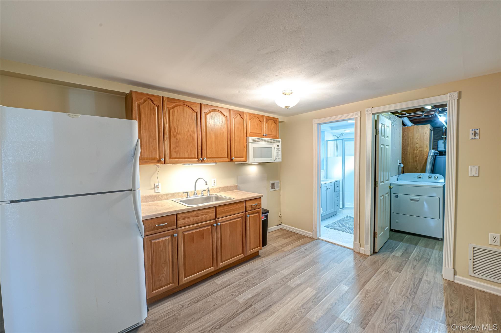 #16 photo, 5 Fiore Court, Saint James , NY 11780