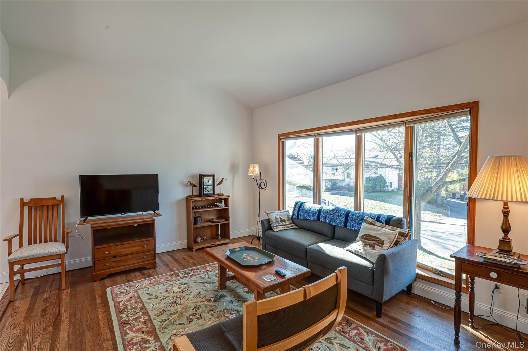 #4 photo, 5 Fiore Court, Saint James , NY 11780