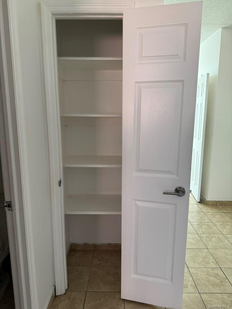 #10 photo, 459 Central Avenue, הברונקס Brooklyn , NY 11221