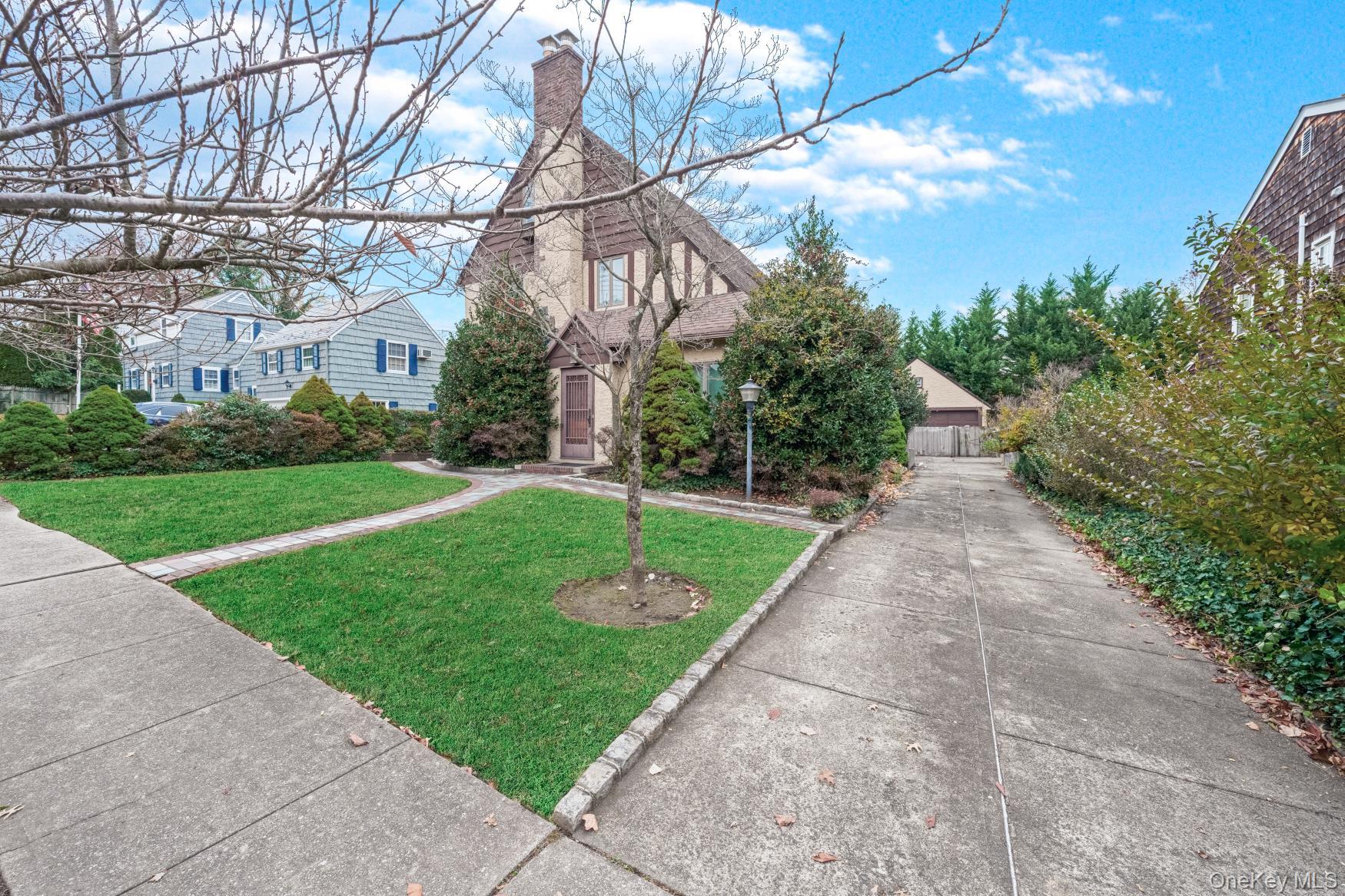 #2 photo, 331 Richmond Road, Douglaston , NY 11363