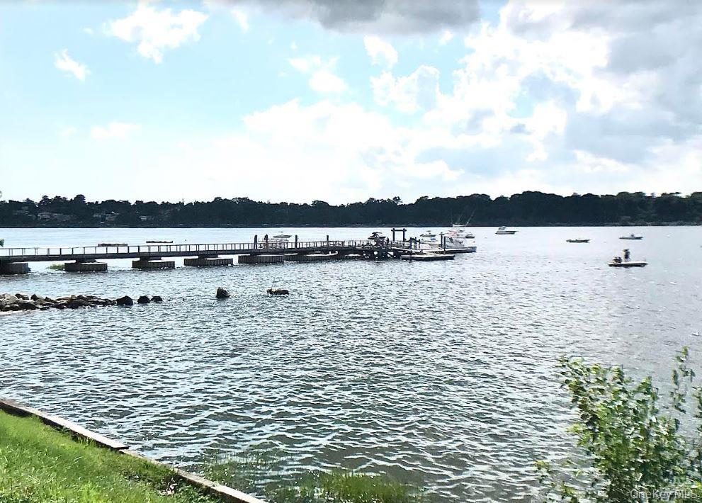 #20 photo, 331 Richmond Road, Douglaston , NY 11363