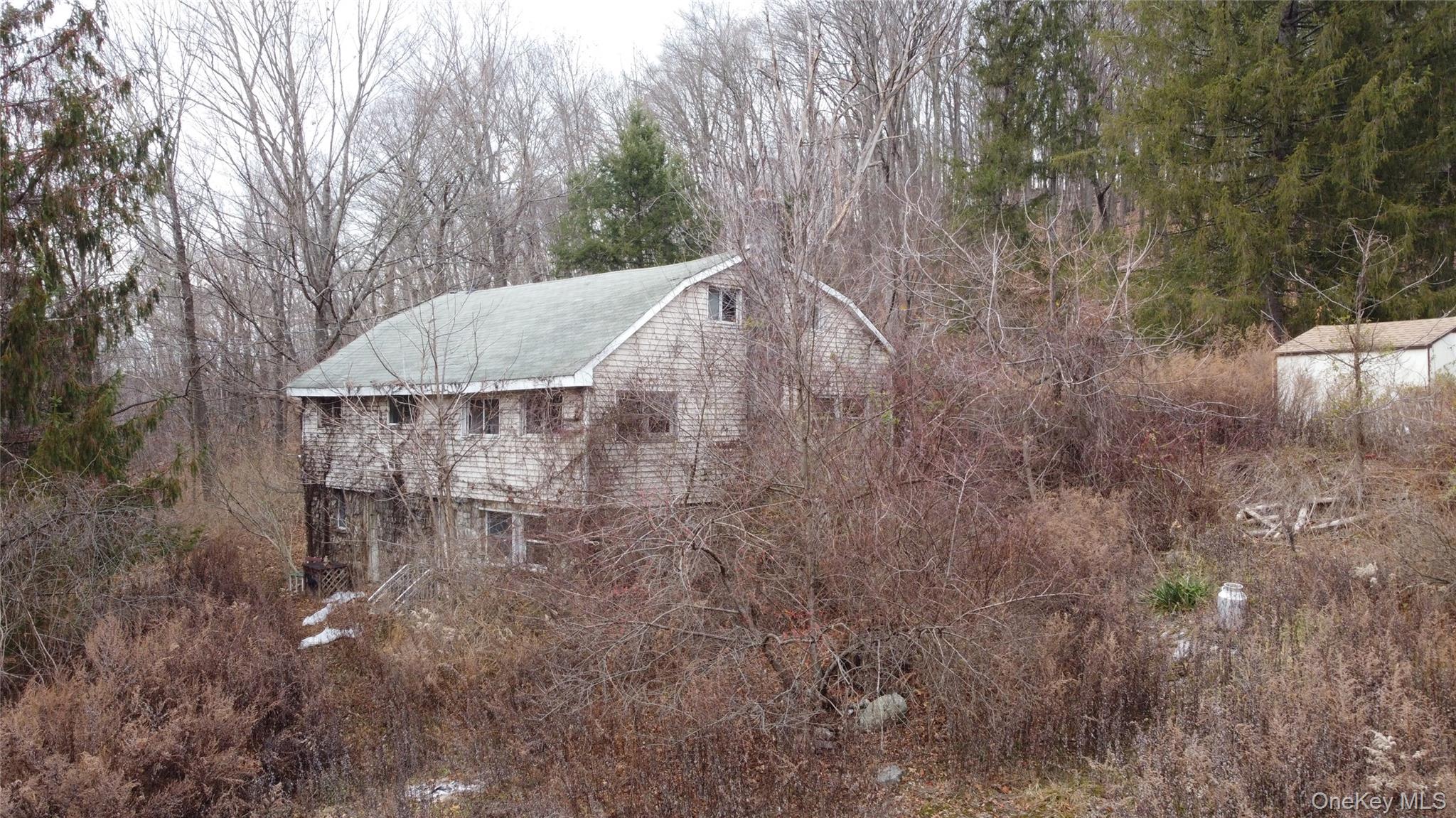 #4 photo, 6 Dean Road, Carmel , NY 10512