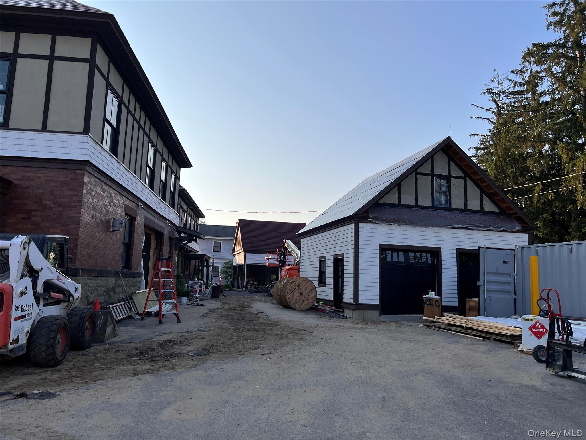 #5 photo, 122 Regent Street, 纽约州 Call Listing Agent , NY 12866