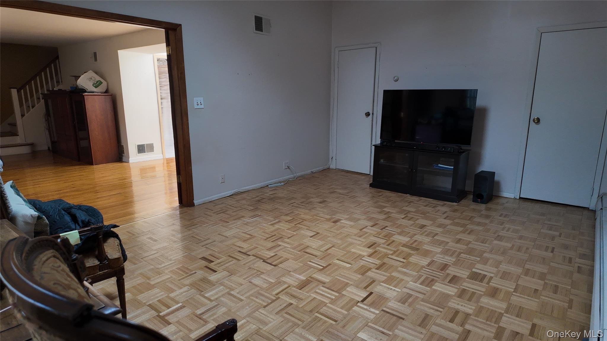 #11 photo, 93 Whitman Road, Yonkers , NY 10710