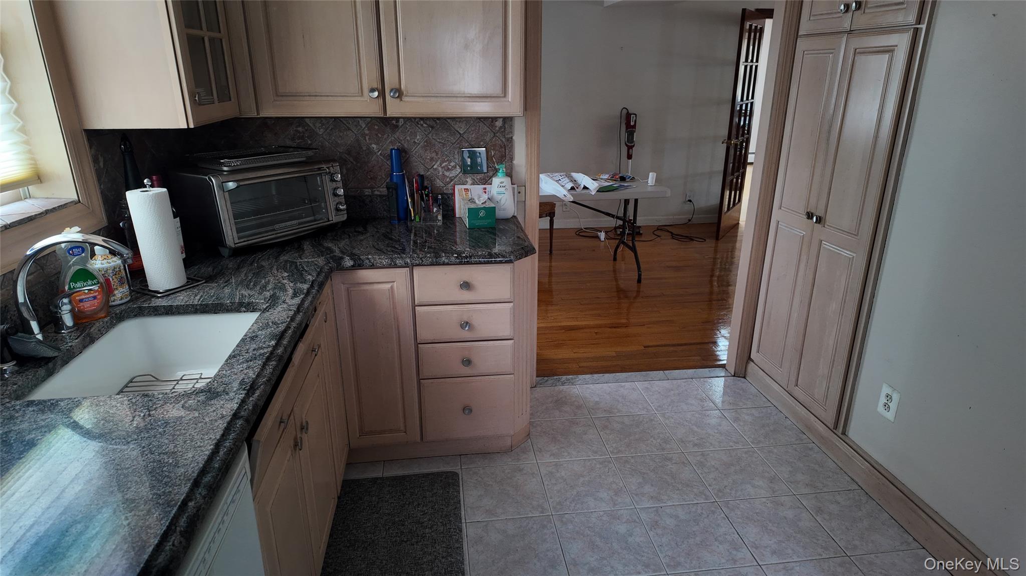 #6 photo, 93 Whitman Road, Yonkers , NY 10710