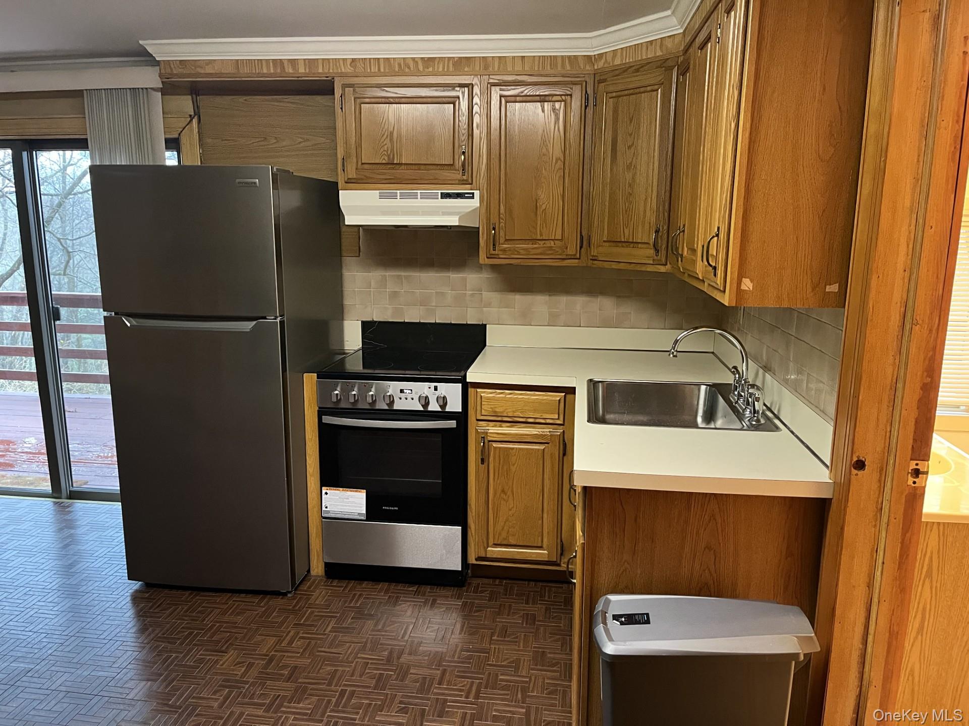 #2 photo, 85 Paulding Drive, Chappaqua , NY 10514