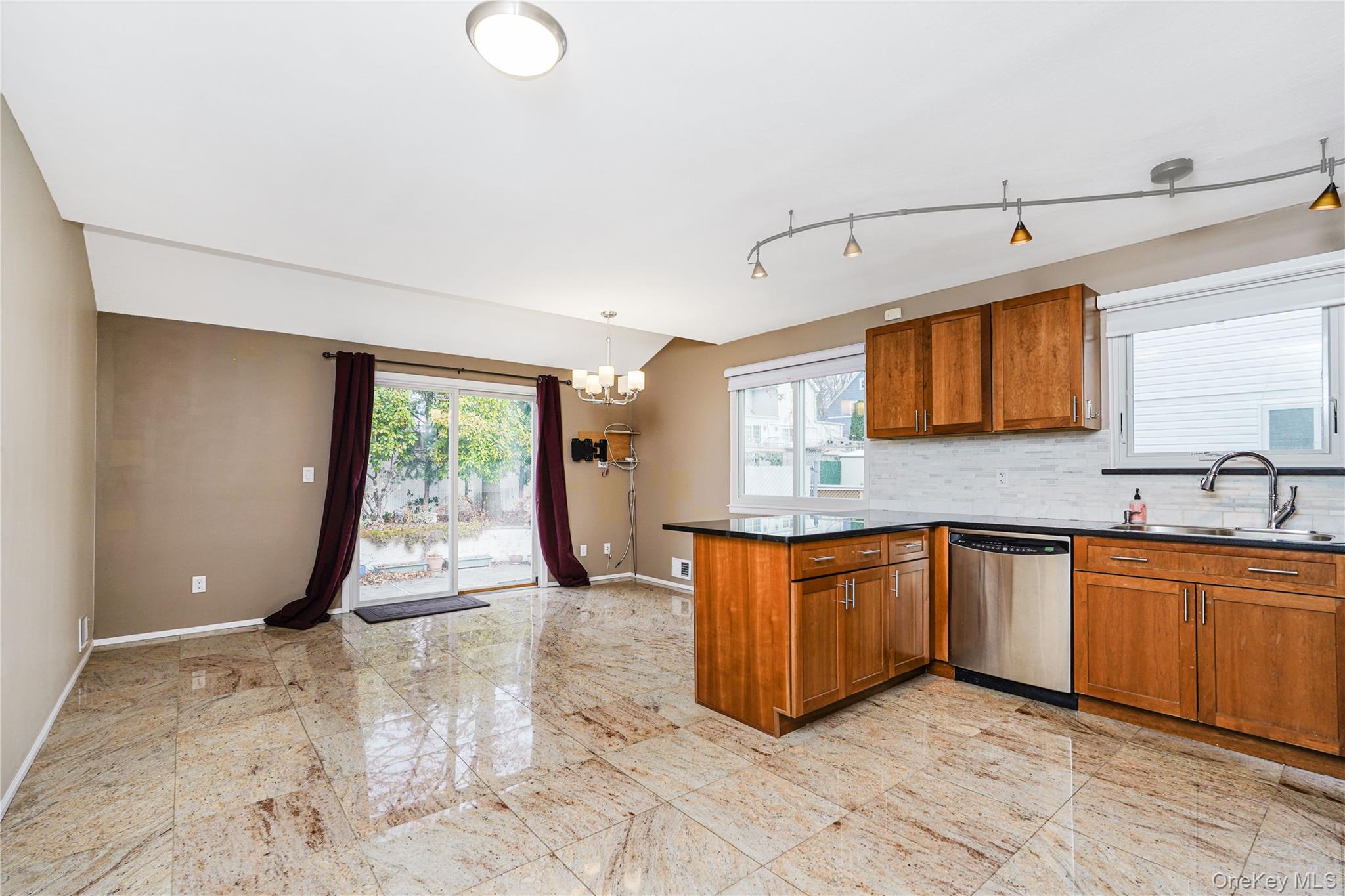 #11 photo, 111 Elmbank Street, Staten Island , NY 10312