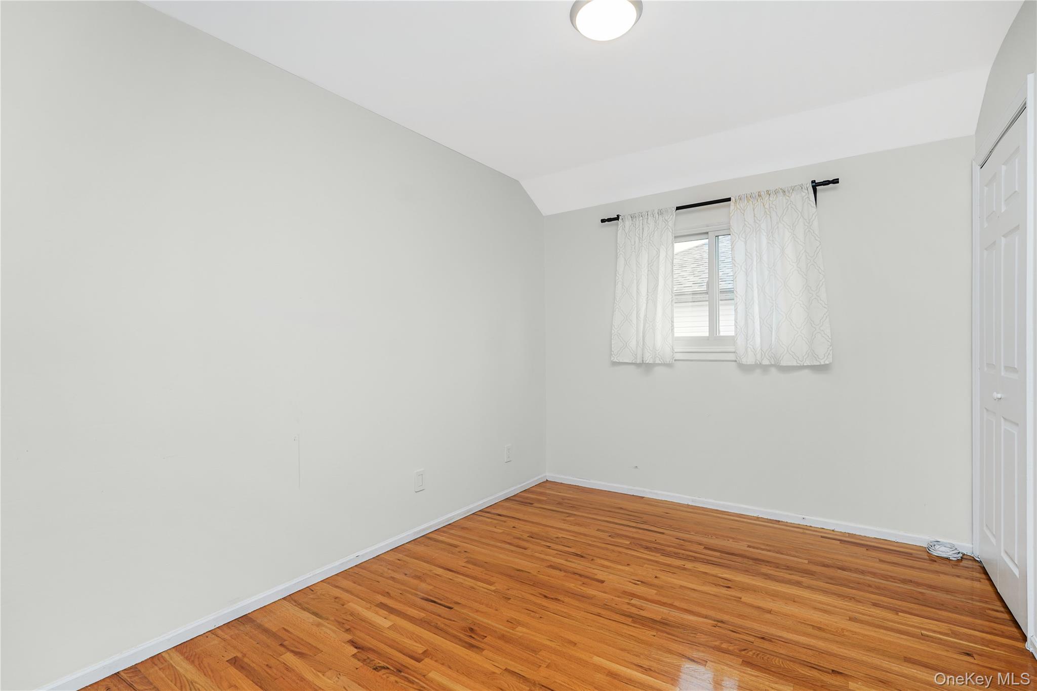 #19 photo, 111 Elmbank Street, Staten Island , NY 10312