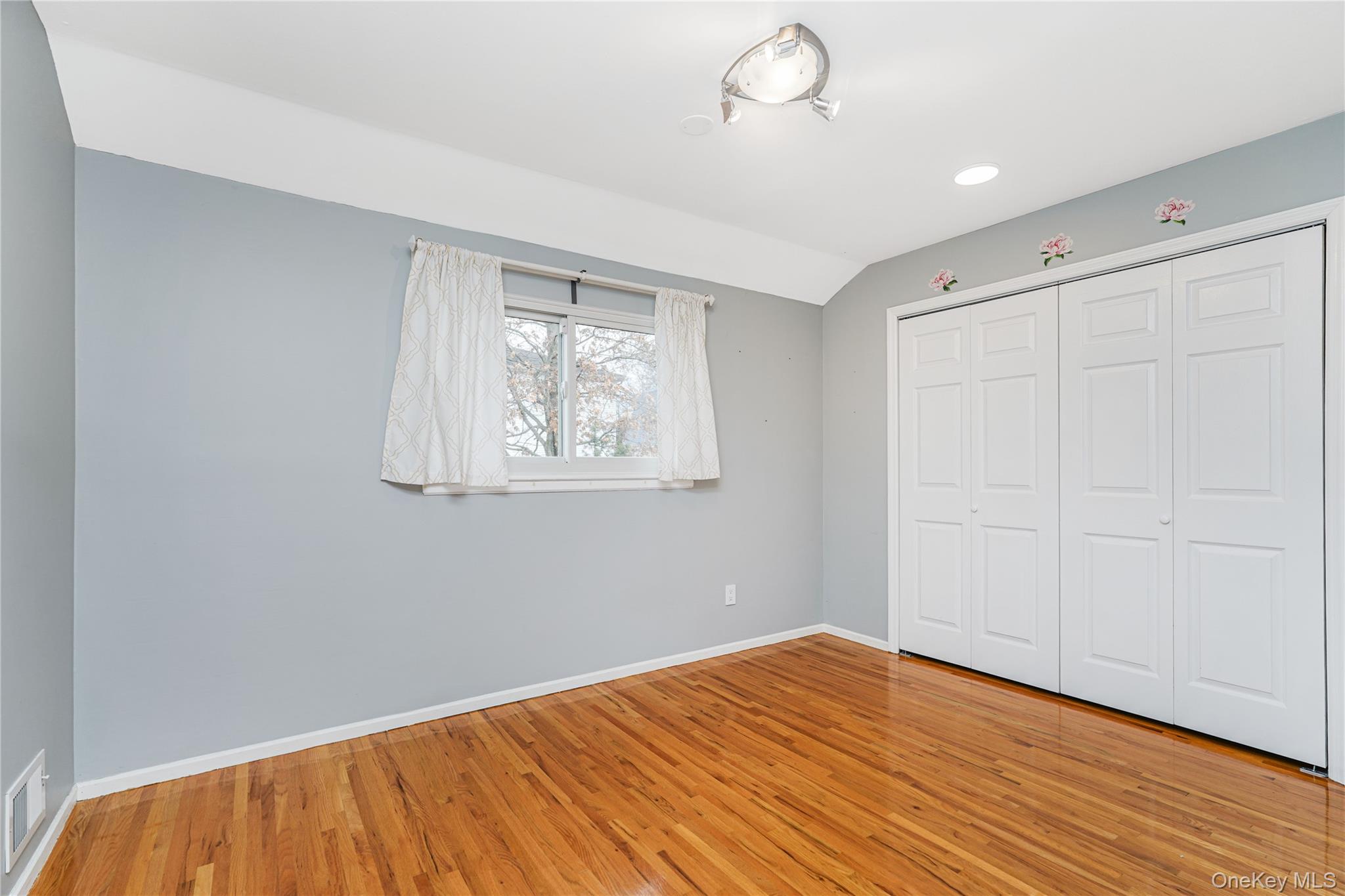 #20 photo, 111 Elmbank Street, Staten Island , NY 10312