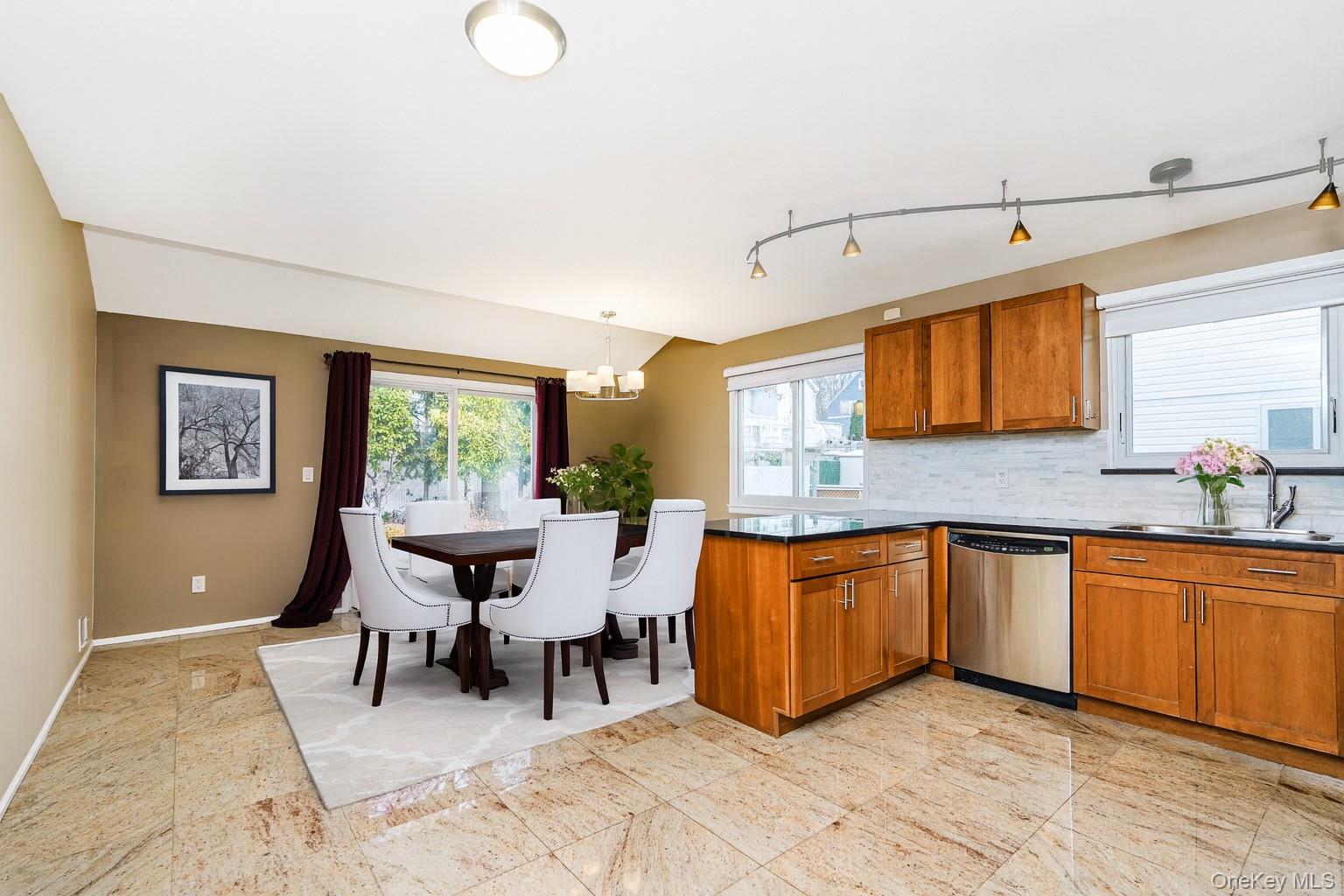 #4 photo, 111 Elmbank Street, Staten Island , NY 10312