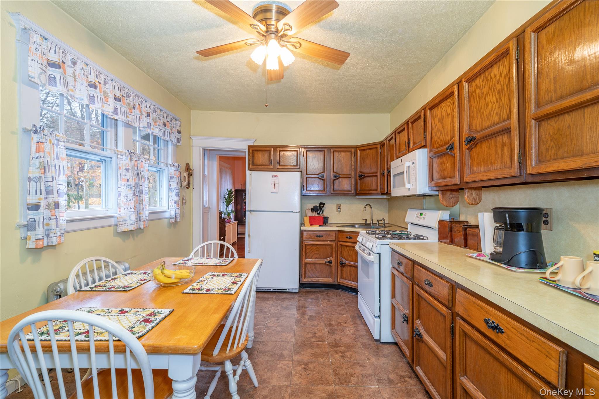 #9 photo, 1259 Post Road, 纽约州 Scarsdale , NY 10583