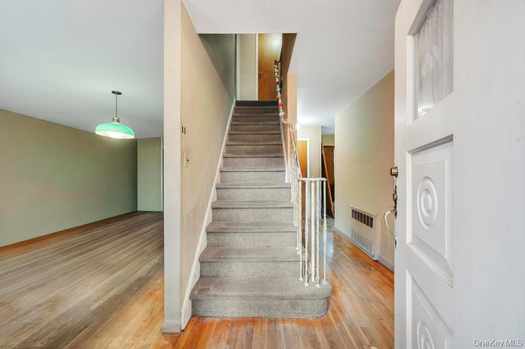 #8 photo, 441 Roslyn Road, מחוז נסאו East Williston , NY 11596