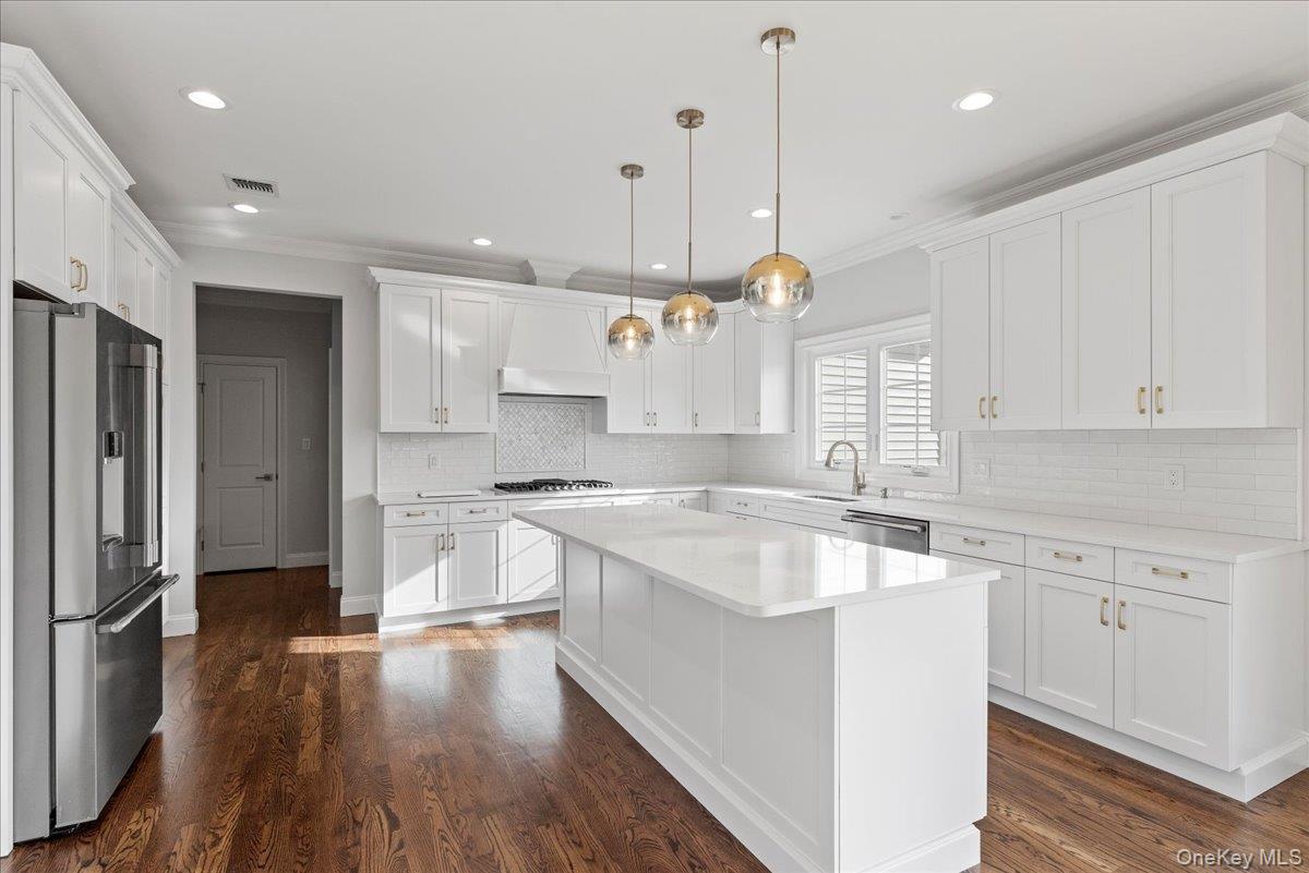 #13 photo, 3421 Hawthorne Drive, 长岛 Wantagh , NY 11793