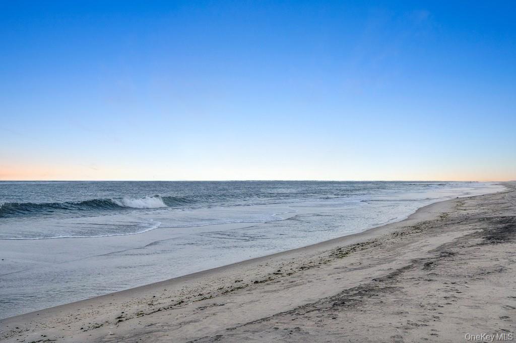 #14 photo, 281 Dune Road, Westhampton Beach , NY 11978