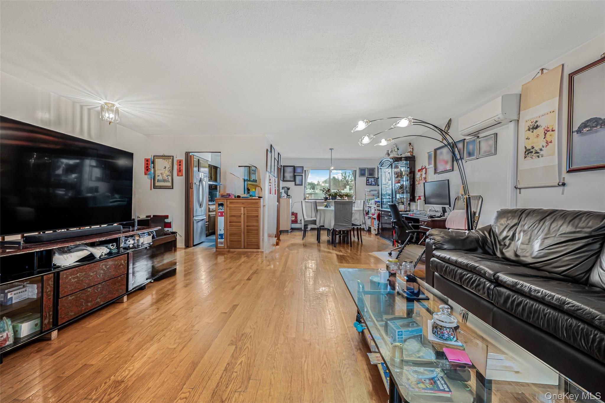 #11 photo, 7449 Calamus Avenue, كوينز Elmhurst , NY 11373