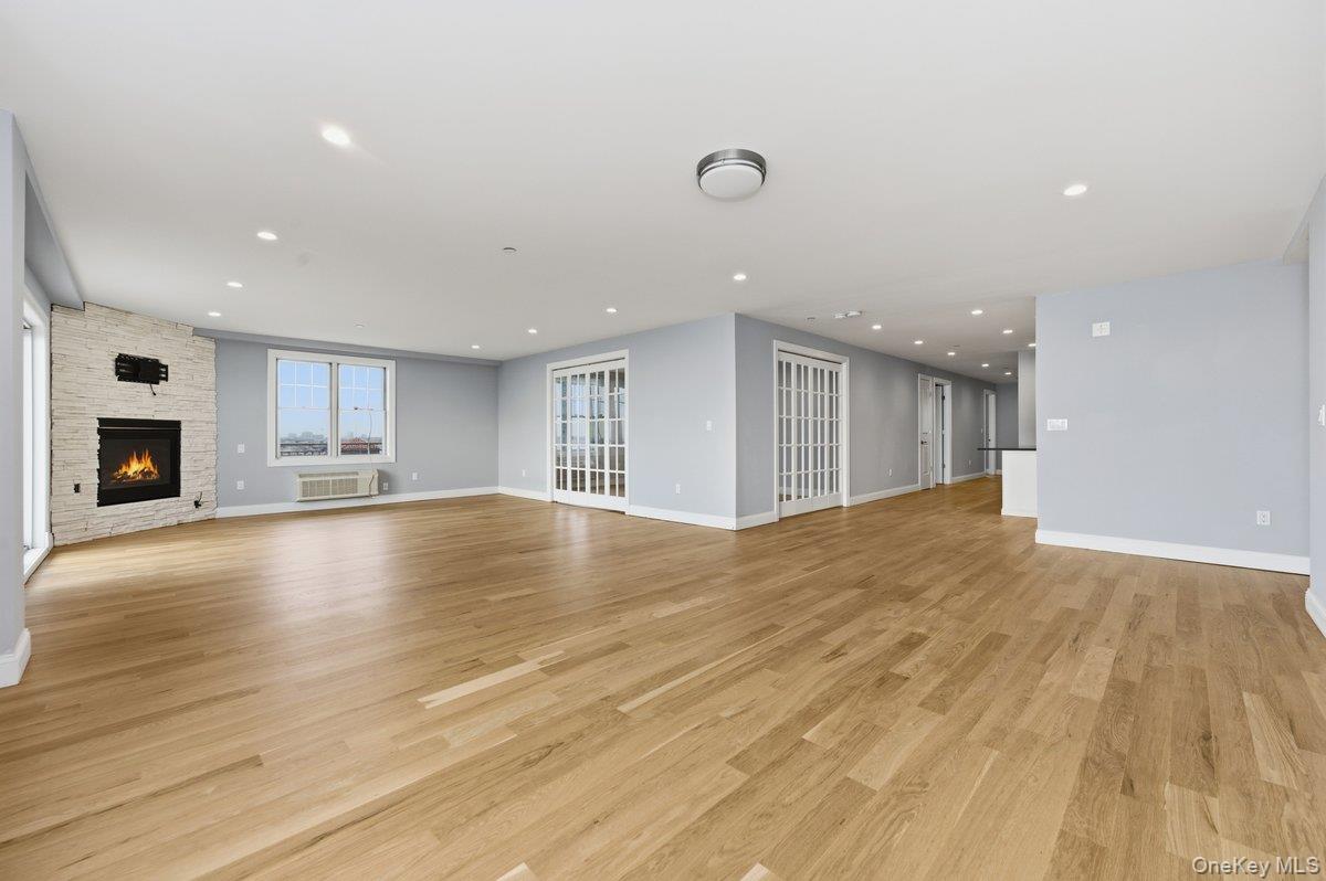 #10 photo, 661 W Broadway, 长岛 长滩 Long Beach , NY 11561