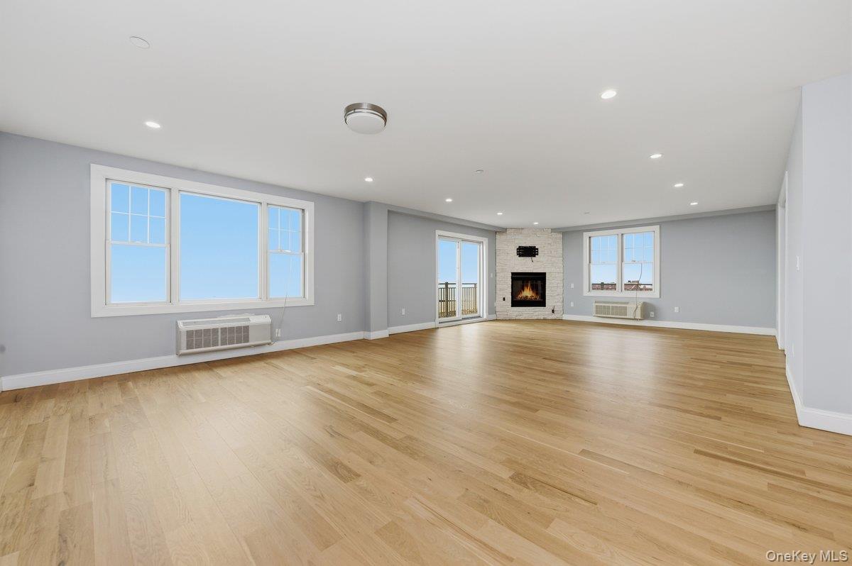 #9 photo, 661 W Broadway, 长岛 长滩 Long Beach , NY 11561