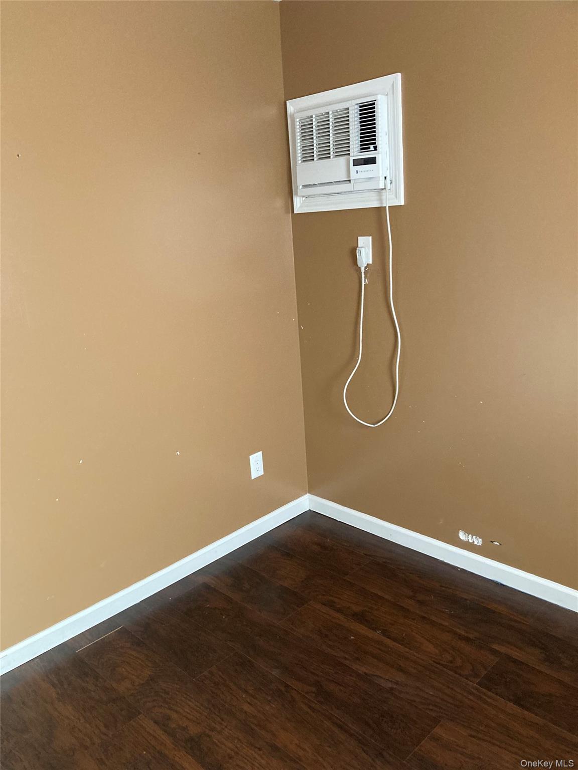 #12 photo, 1326 Citizen Avenue, Elmont , NY 11003