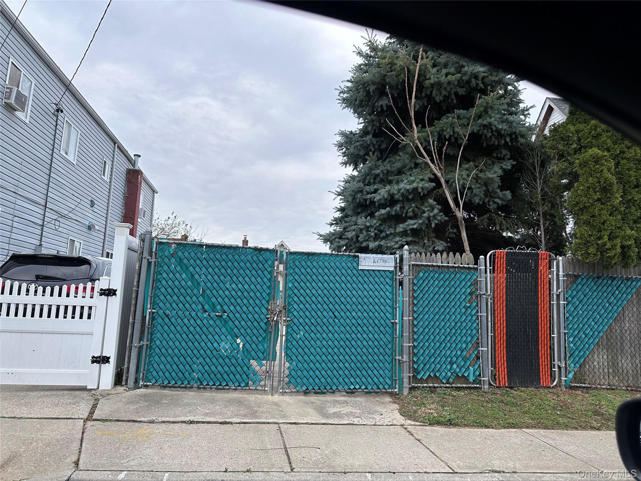 #3 photo, 1326 Citizen Avenue, Elmont , NY 11003