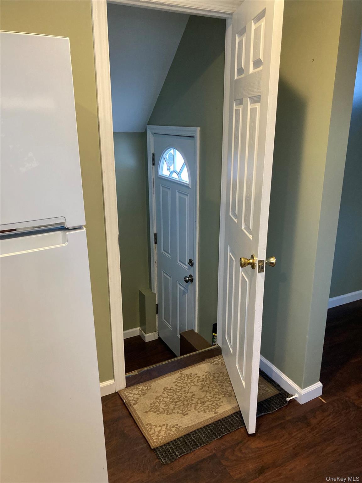 #5 photo, 1326 Citizen Avenue, Elmont , NY 11003