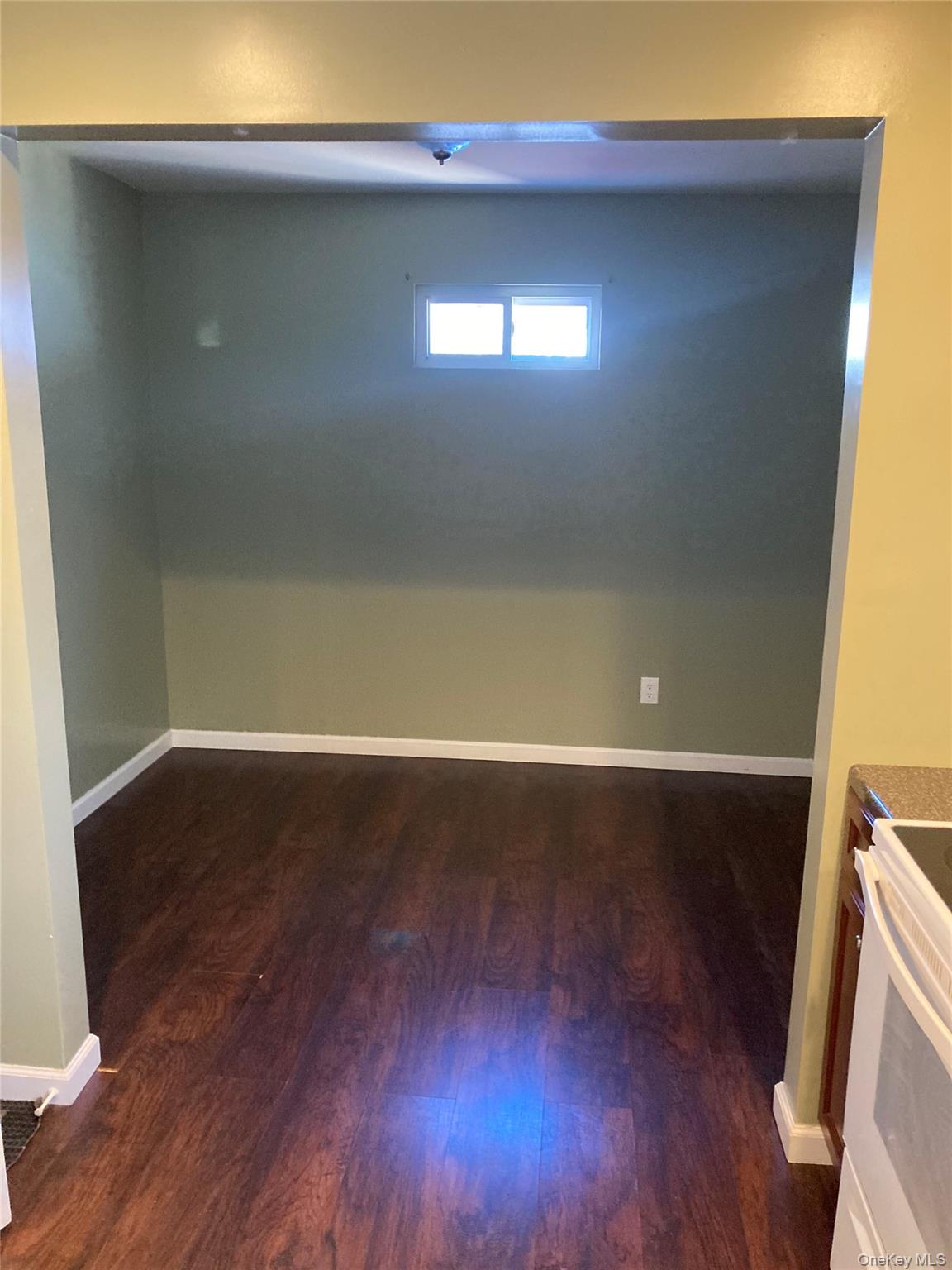 #6 photo, 1326 Citizen Avenue, Elmont , NY 11003