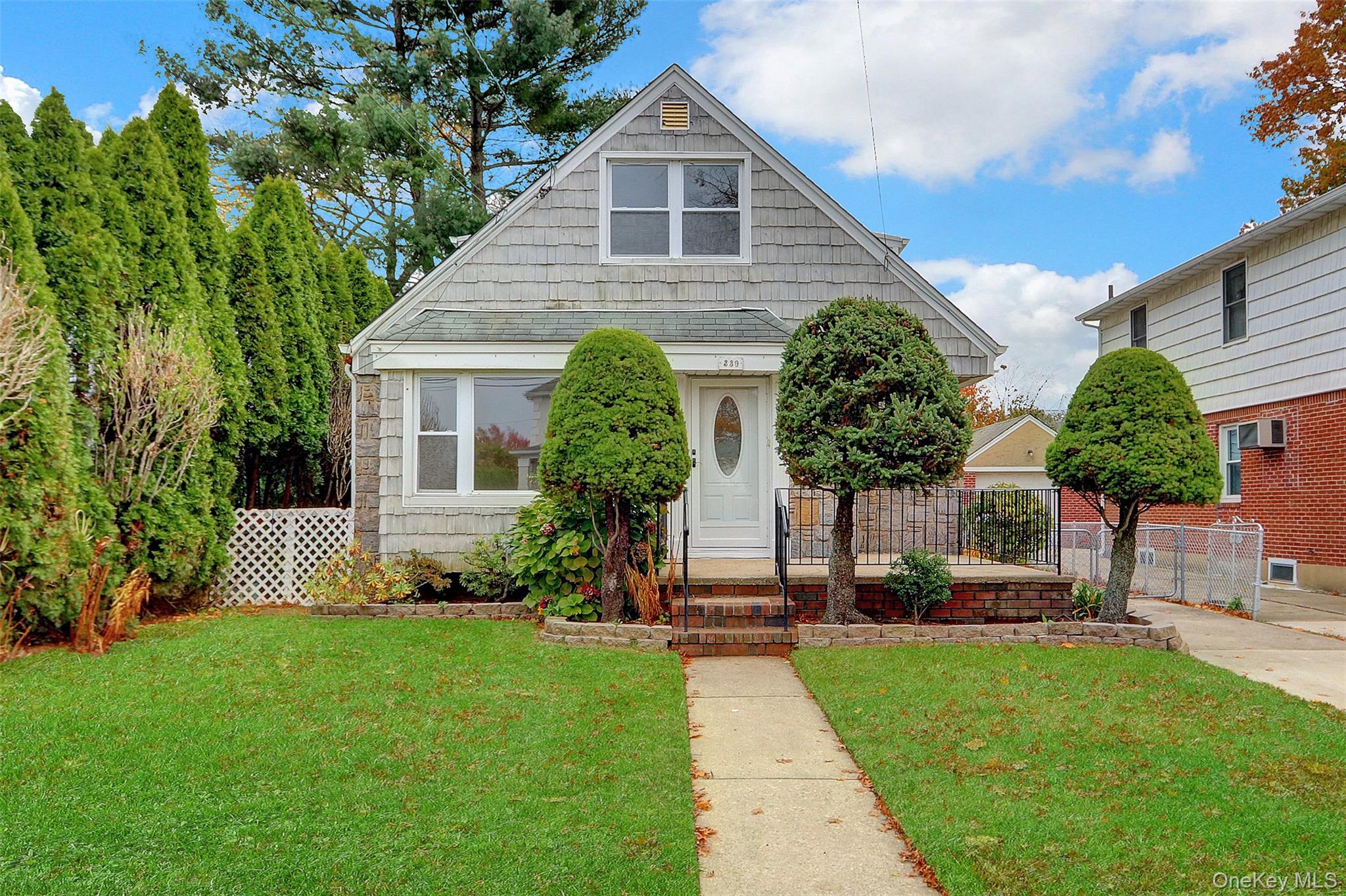 #1 photo, 330 Harvard Road, Garden City South , NY 11530