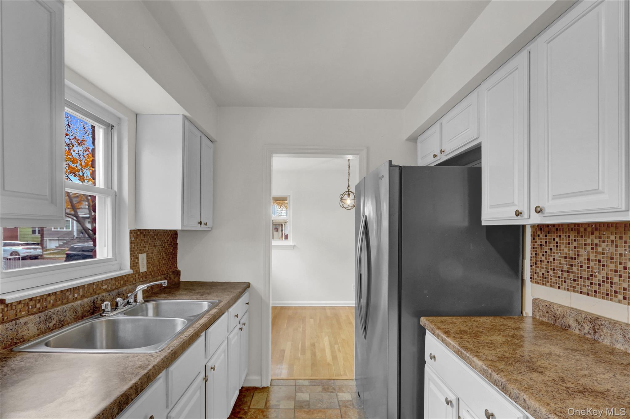 #14 photo, 330 Harvard Road, Garden City South , NY 11530