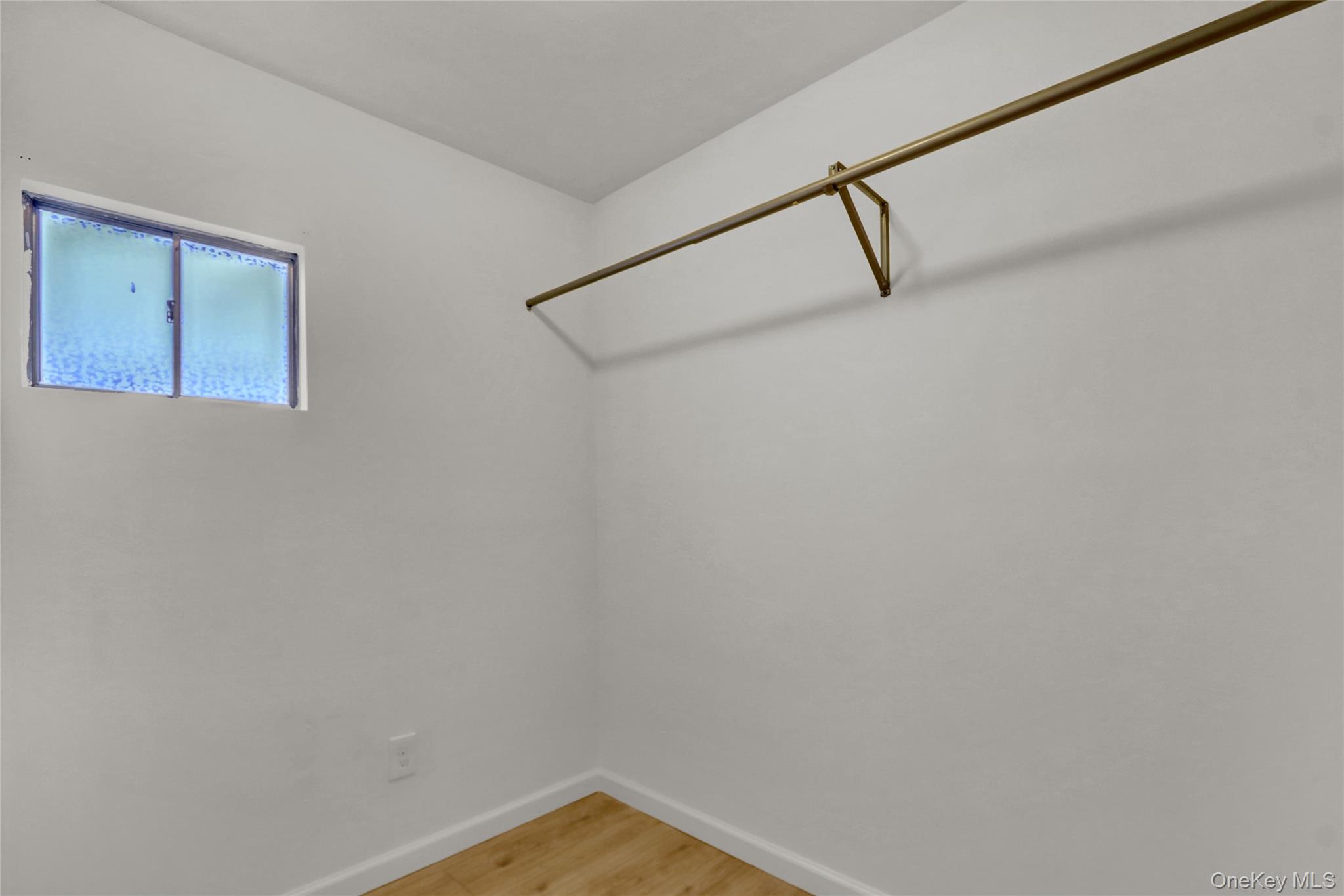 #18 photo, 330 Harvard Road, Garden City South , NY 11530