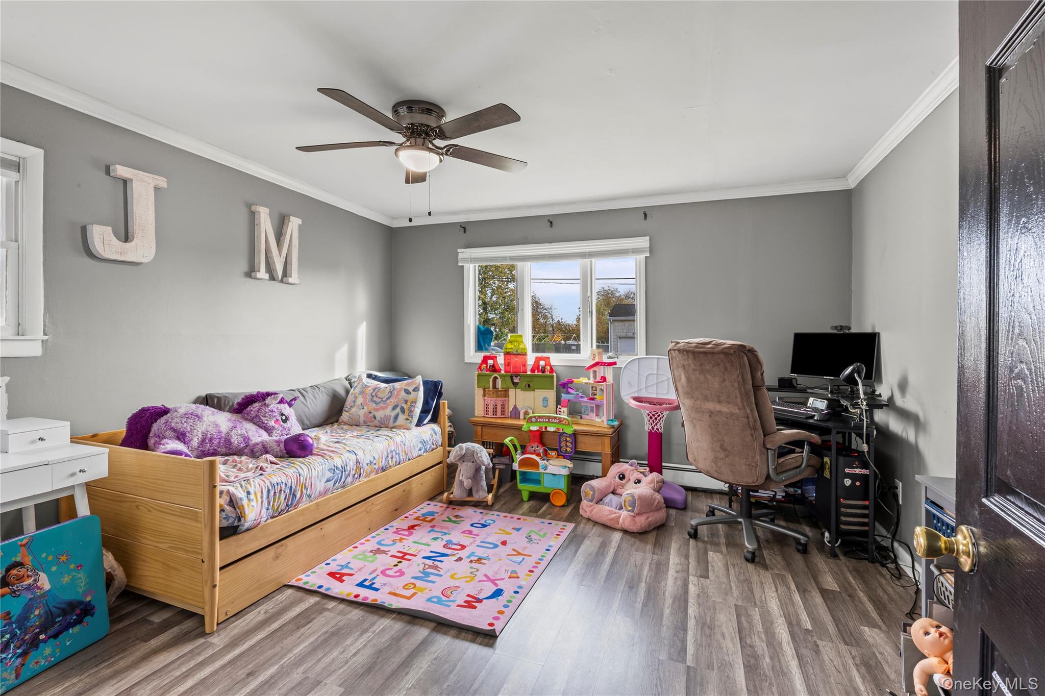 #12 photo, 398 Concord Avenue, Lindenhurst , NY 11757