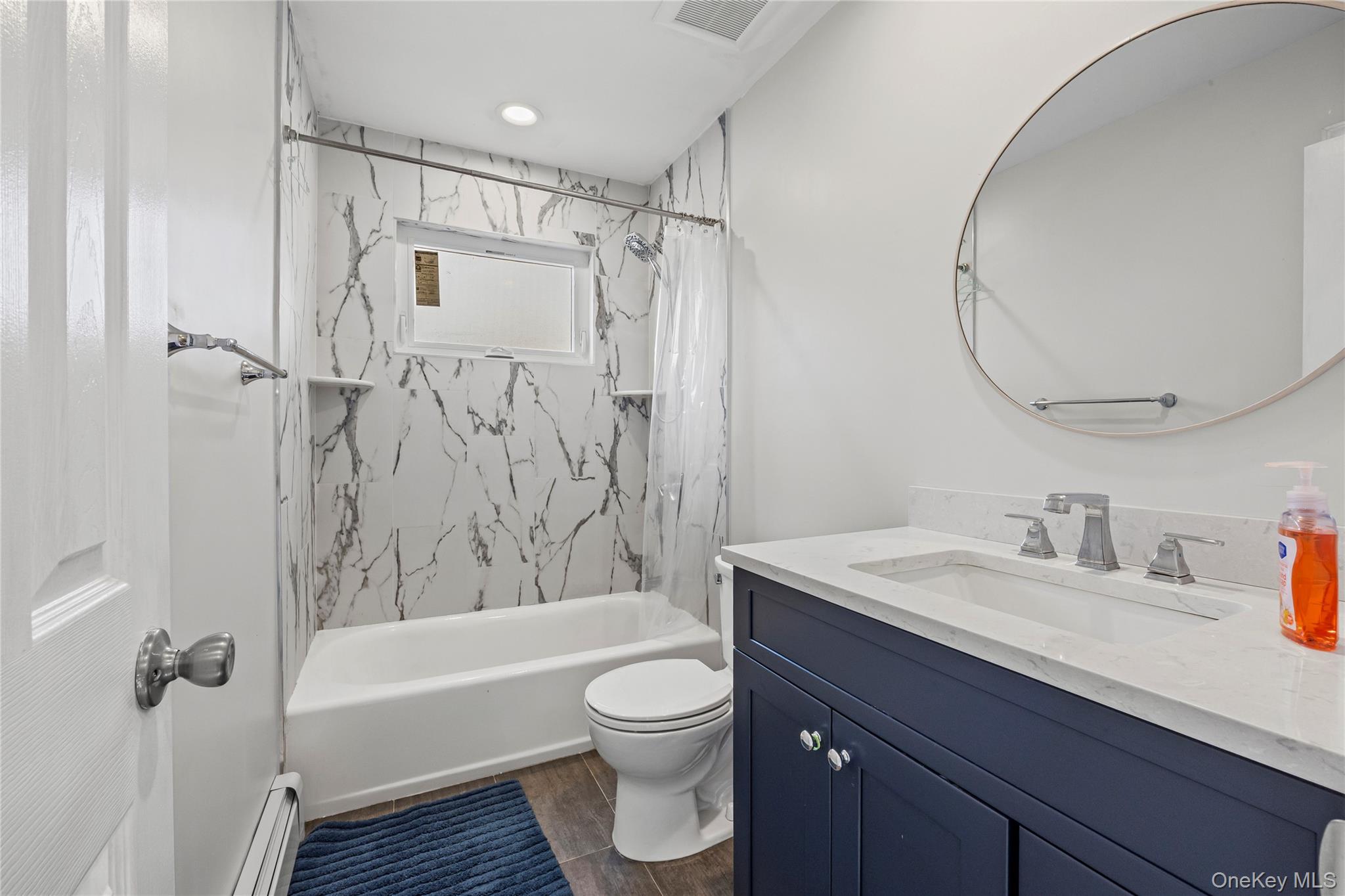 #16 photo, 398 Concord Avenue, Lindenhurst , NY 11757