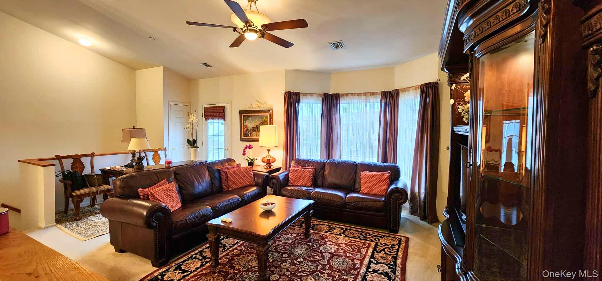 #2 photo, 512 Narragansett Villas Drive, Lindenhurst , NY 11757