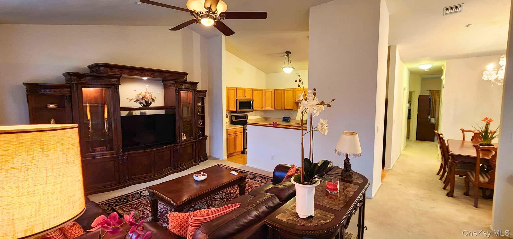 #5 photo, 512 Narragansett Villas Drive, Lindenhurst , NY 11757