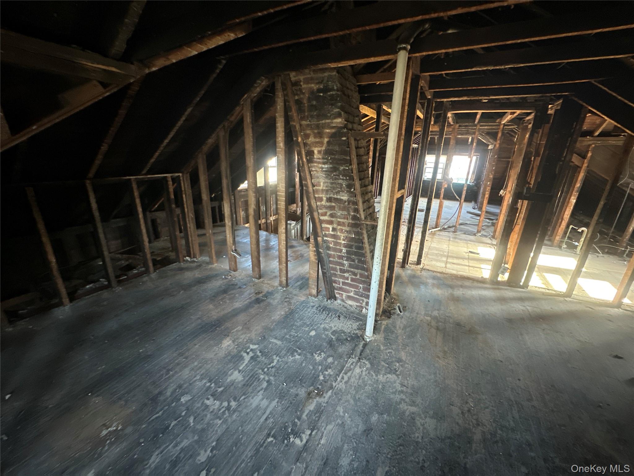 #16 photo, 205 Sheridan Boulevard, Inwood , NY 11096