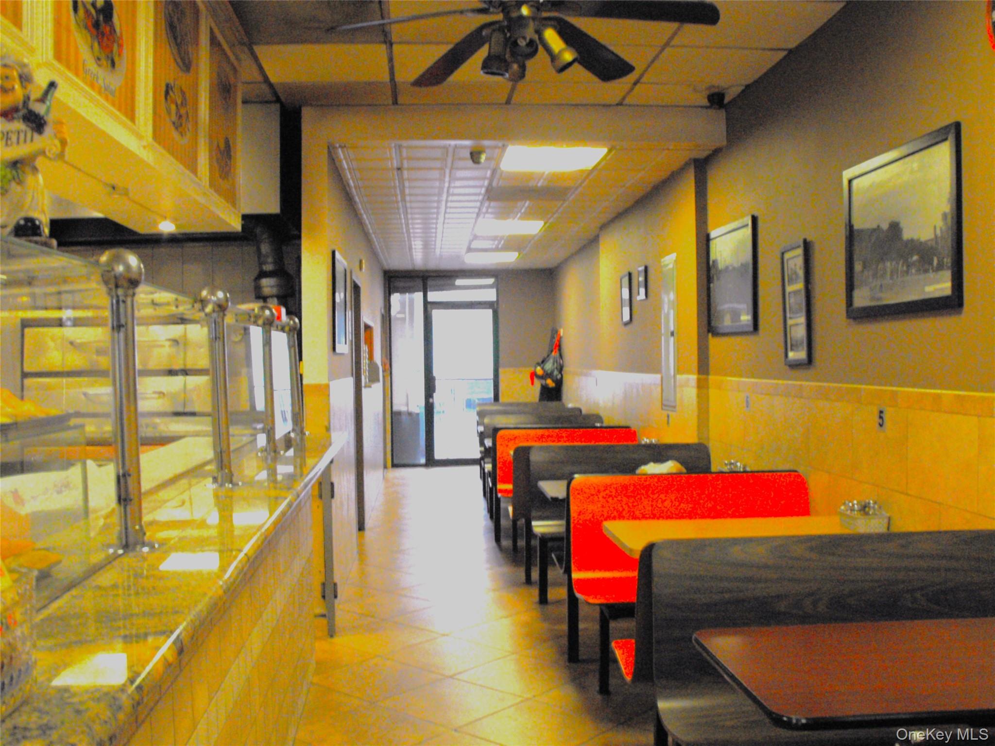 #2 photo, 81-13 Northern Boulevard, קווינס Jackson Heights , NY 11372