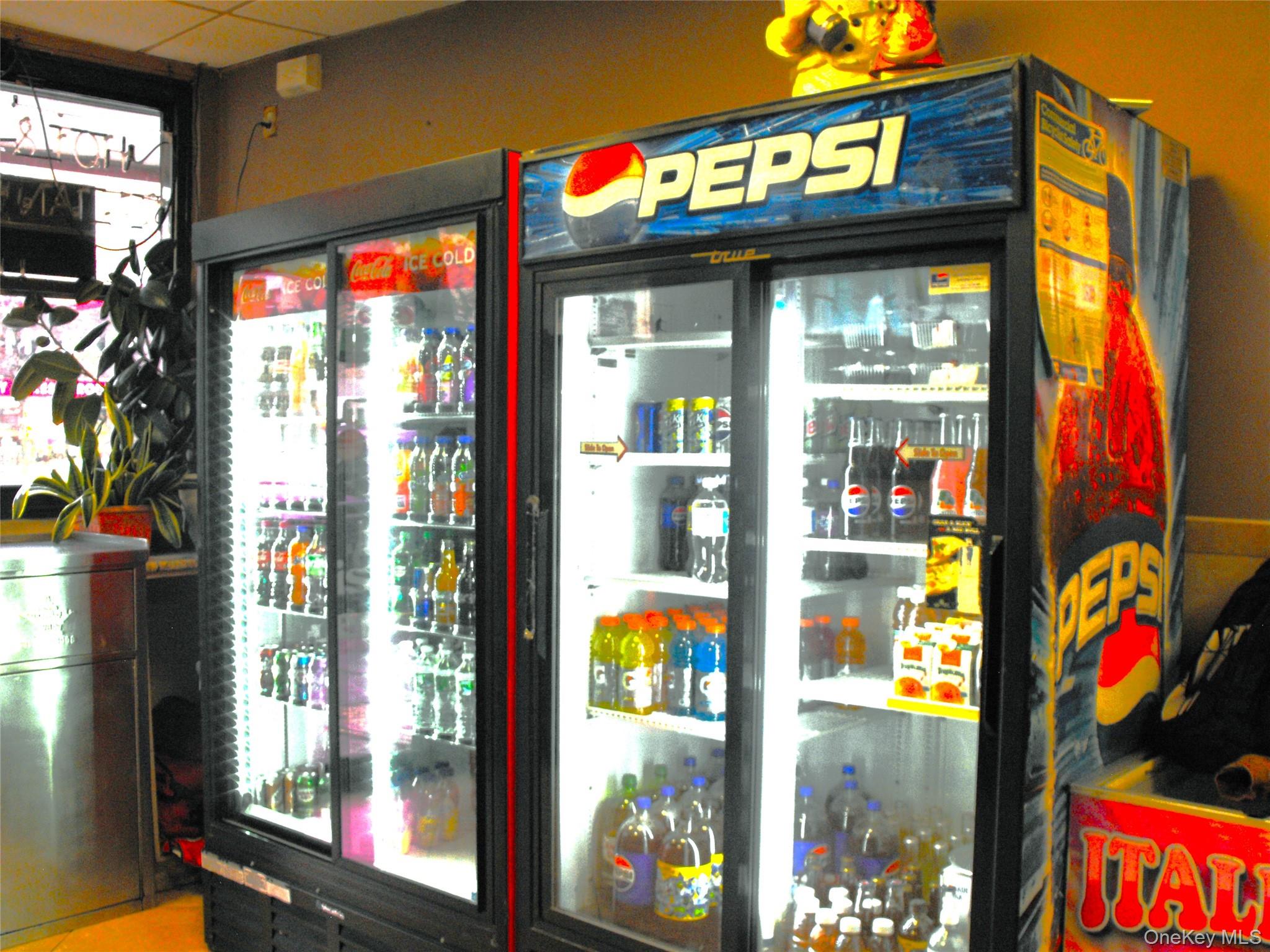 #5 photo, 81-13 Northern Boulevard, קווינס Jackson Heights , NY 11372