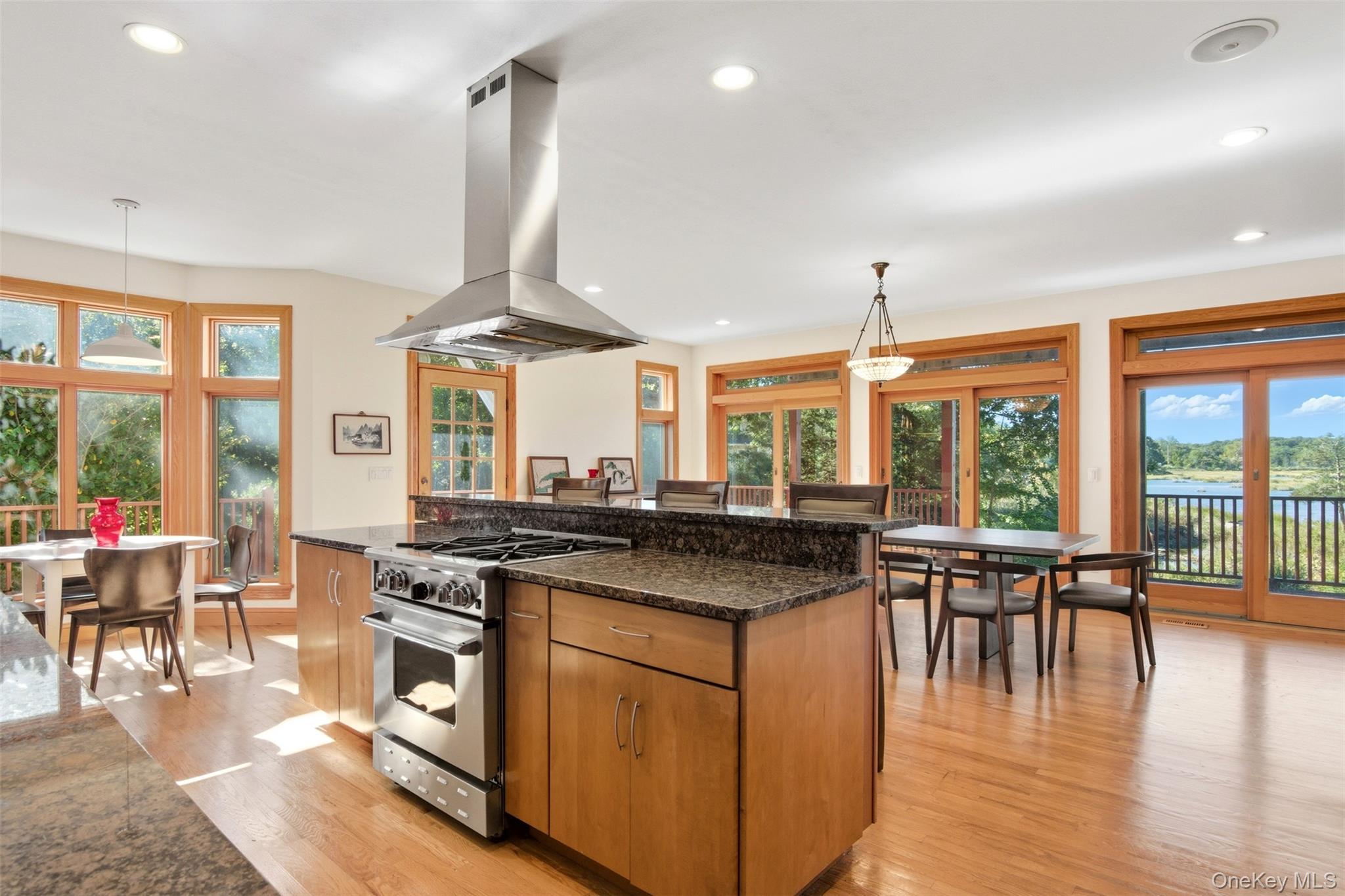 #20 photo, 22 Flax Pond Woods Road, 东长岛 Setauket , NY 11733