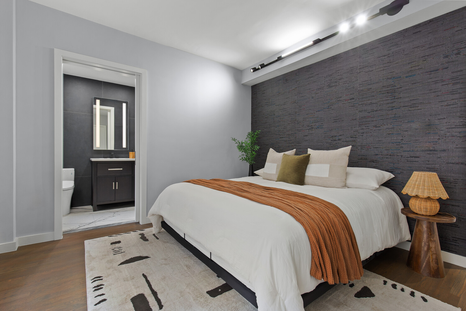 #8 photo, 40 W 55TH Street, Midtown , NY 10019