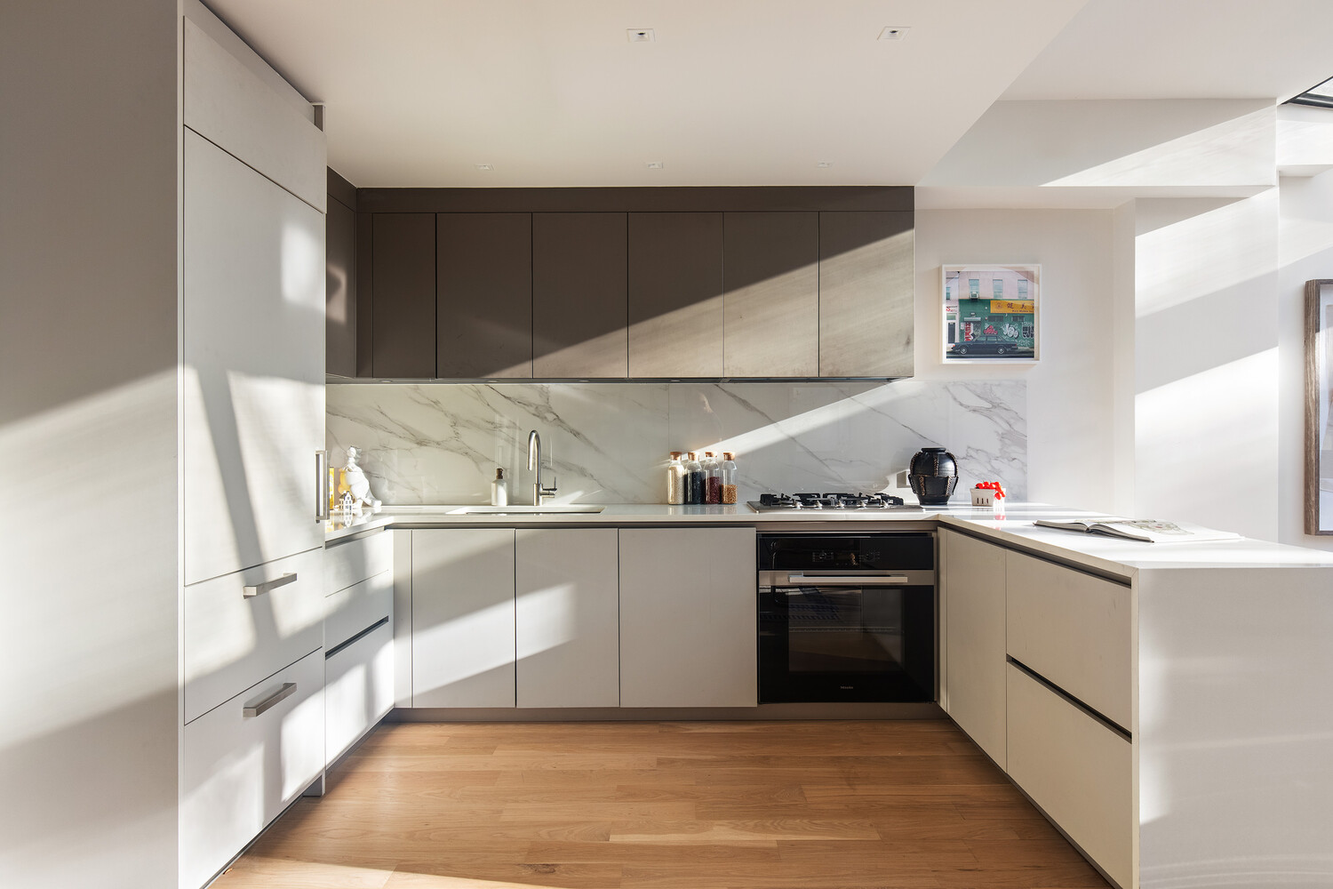 #4 photo, 650 E 6TH Street, East Village , NY 10009