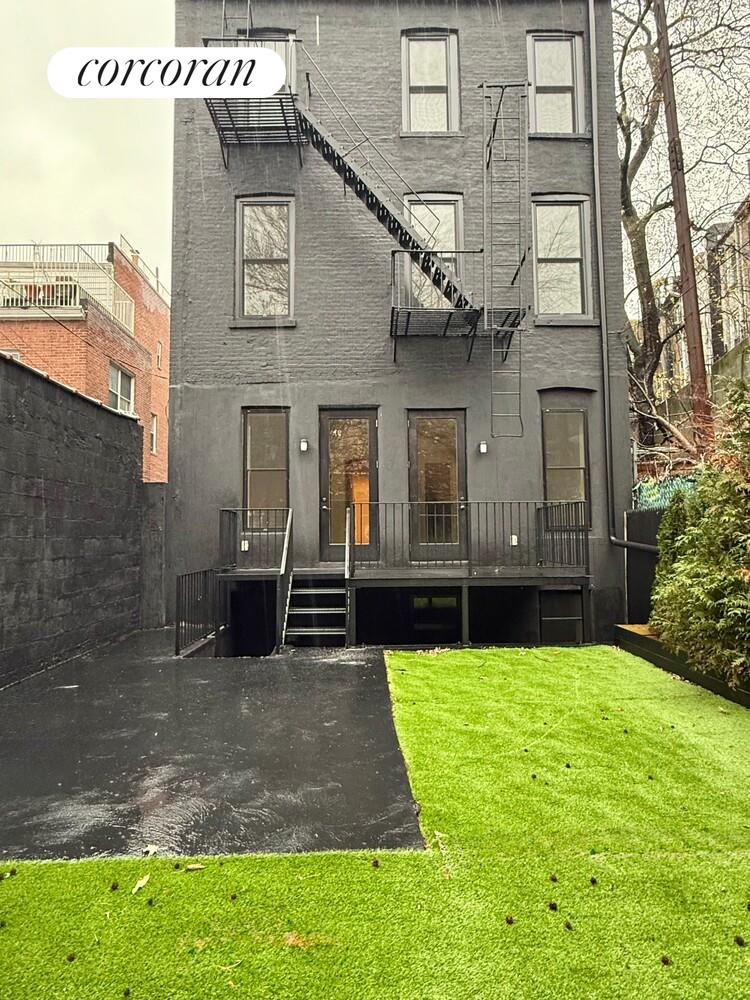 #18 photo, 148 CLINTON Avenue, Clinton Hill , NY 11205