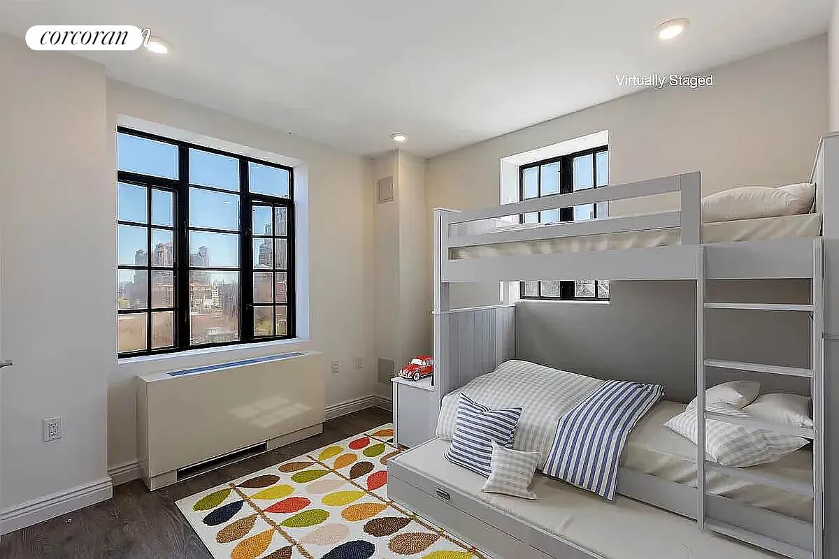 #6 photo, 2 PIERREPONT Street, Brooklyn Heights , NY 11201