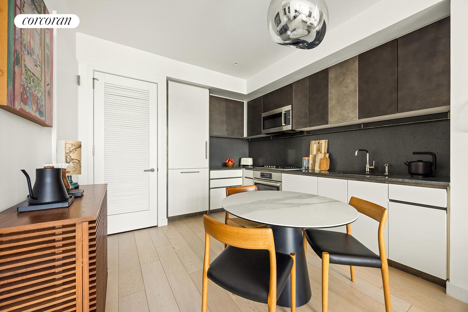 #3 photo, 11 HOYT Street, Downtown Brooklyn , NY 11201