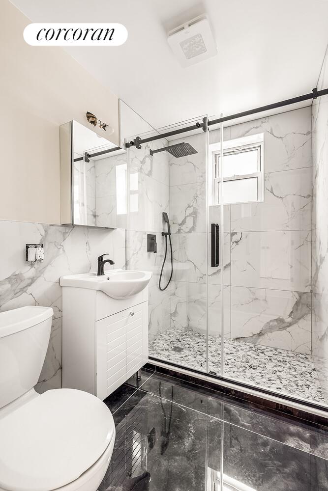 #6 photo, 24-56 29TH Street, Ditmars Steinway , NY 11102