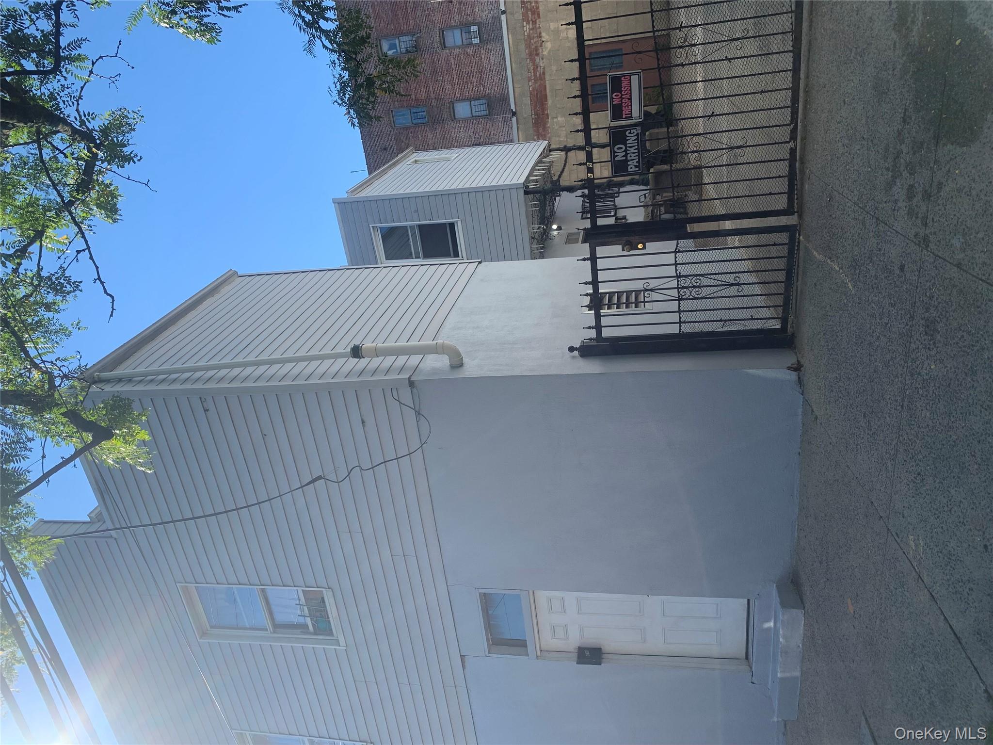 #7 photo, 4575 White Plains Road, Bronx , NY 10470