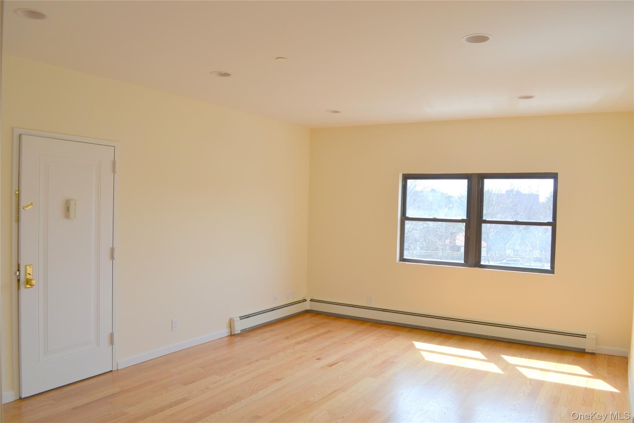 #8 photo, 3 Sherman Avenue, Mount Vernon , NY 10552