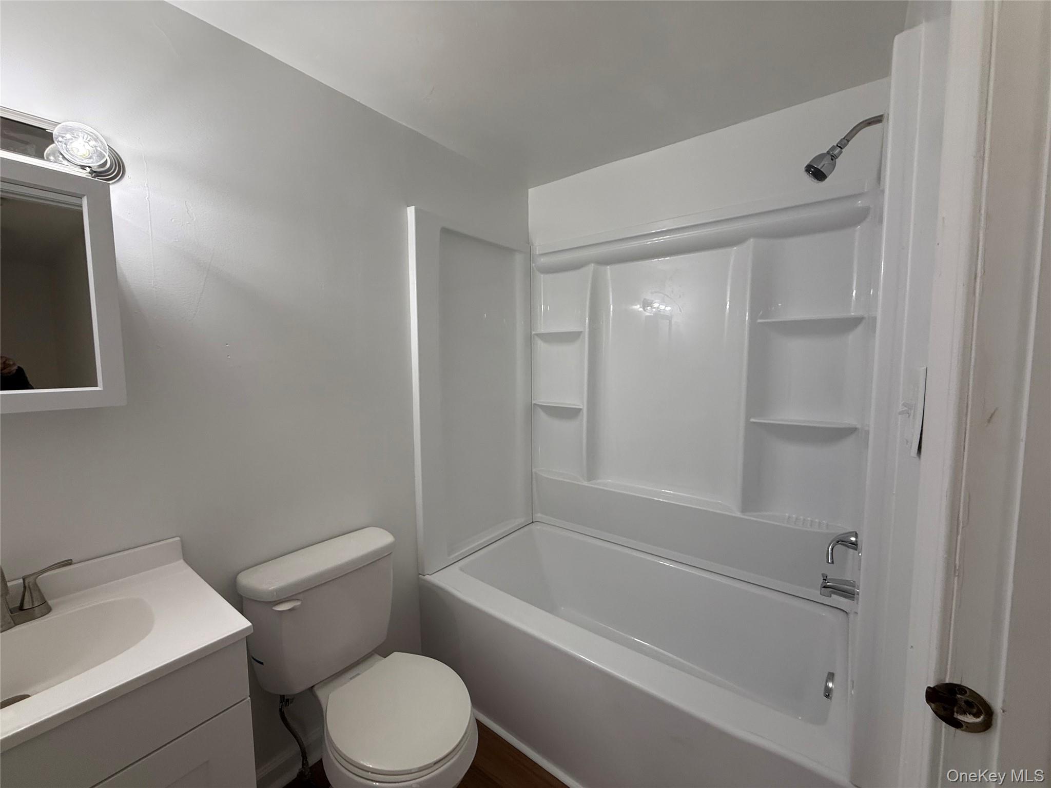 #12 photo, 81 Gerald Drive, 뉴욕주 Poughkeepsie , NY 12601