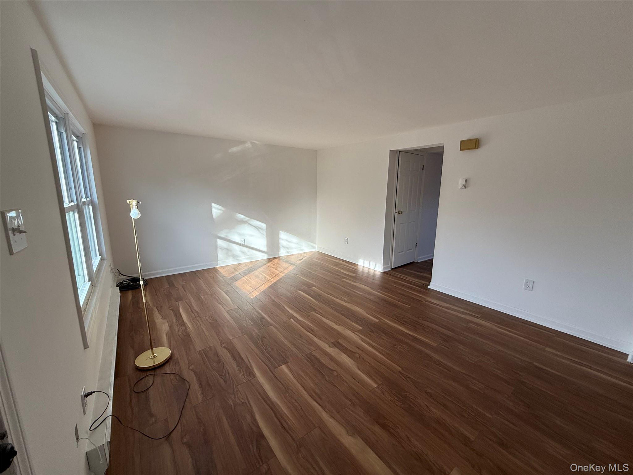 #4 photo, 81 Gerald Drive, 뉴욕주 Poughkeepsie , NY 12601